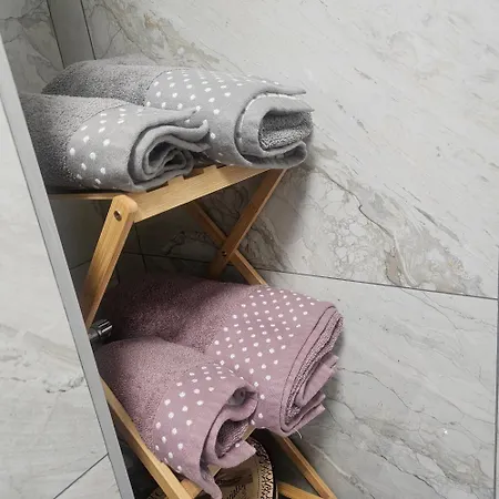 Stan Na Dan Centar * ビイェリナ